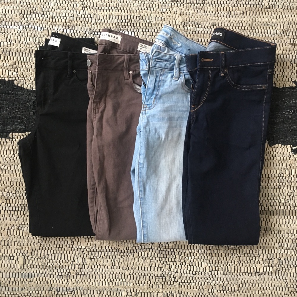 BUNDLE 4 JEANS -Bullhead, Express, American Eagle